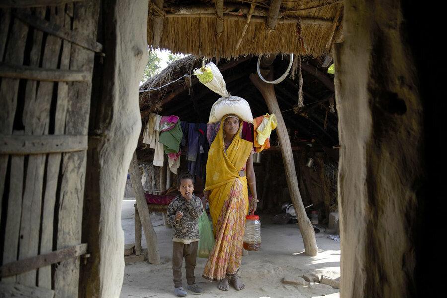 Kanyawoti Sunar bought rice and other essential supplies with the cash assistance she received from WFP Nepal. 